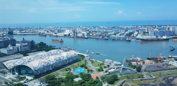 휴가8일차:) 가오슝 대형아울렛 이다월드, 가오슝 수산시장 굴전, 85빌딩 호캉스 마지막날 휴가8일차:) 가오슝 대형아울렛 이다월드, 가오슝 수산시장 굴전, 85빌딩 호캉스 마지막날