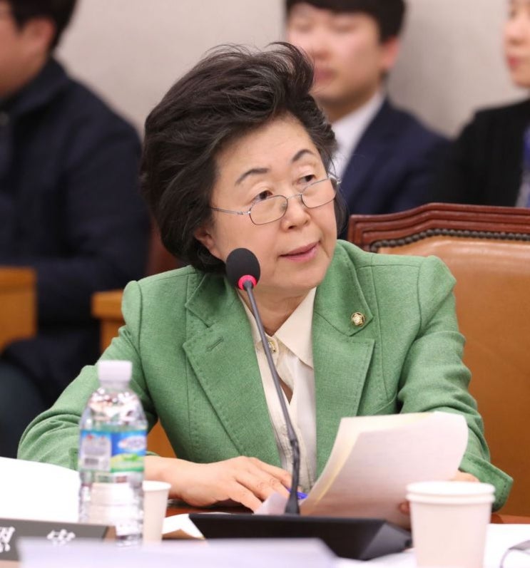  자유한국당 이은재 의원 "조국, 논물 표절 의혹 제기"