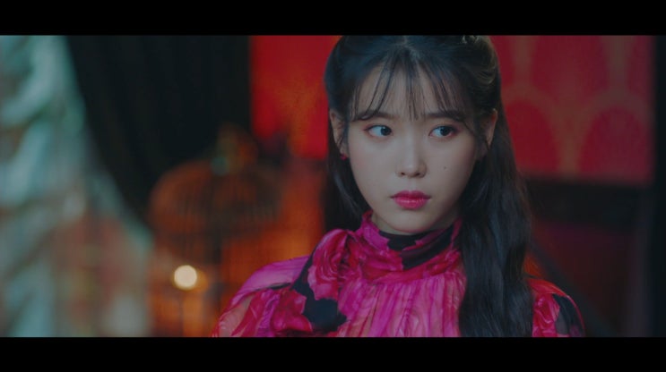  호텔 델루나 9회 10회 아이유 패션 스타일난다 로브도 장만월스럽게