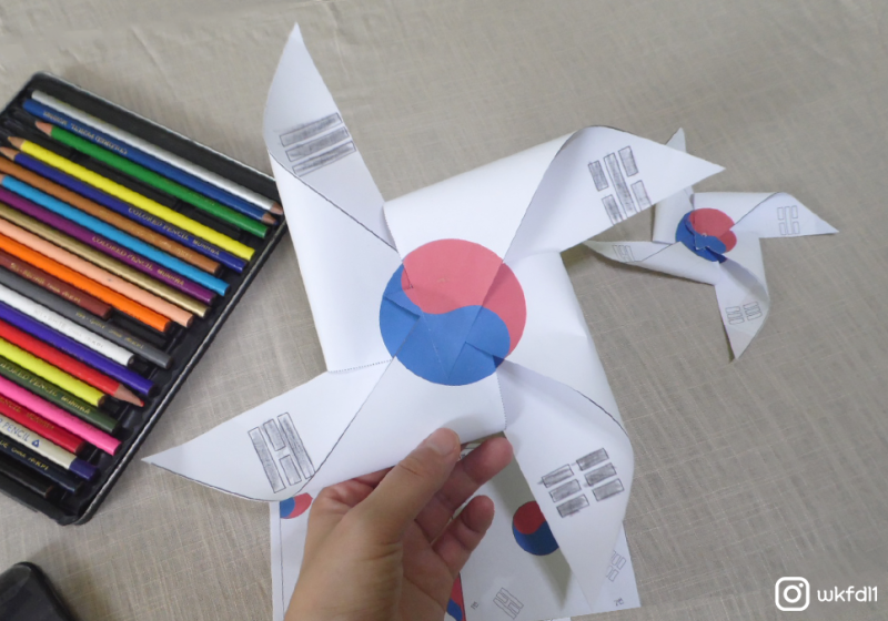 ê´'ë³µì ˆ ìœ ì•„ë¯¸ìˆ í™œë™ íƒœê·¹ê¸°ë°