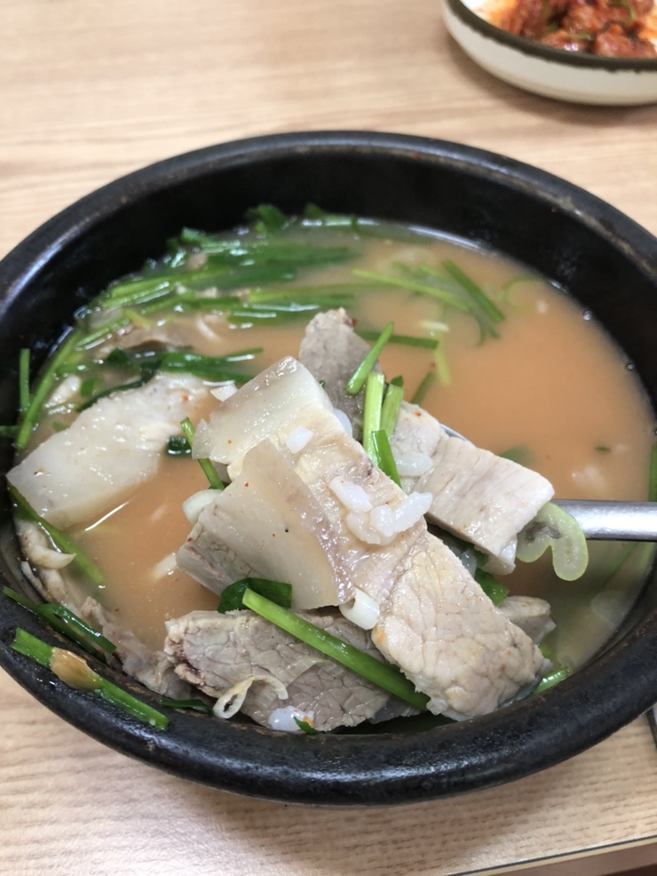 [진주칠암동] 권돼지국밥
