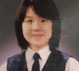 ‘논란 증폭’ 고유정 변호사, 충격 안긴 한 장의 사진?... “온라인 뜨겁게 달군 그녀” ‘논란 증폭’ 고유정 변호사, 충격 안긴 한 장의 사진?... “온라인 뜨겁게 달군 그녀”