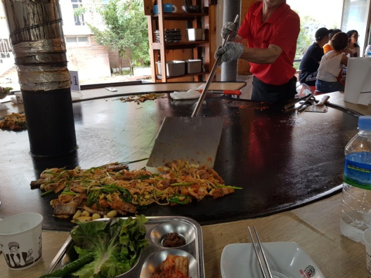  행주산성 쪽 아 이맛이야 장작철판구이에서 맛있게 먹고 왔어요