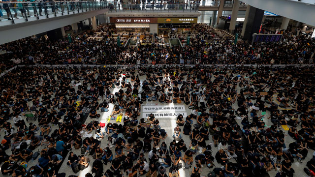 < 3분기 LCC 항공업계실적은 악몽이 될 듯 > 홍콩공항 재점거 폭풍속으로, 일본대체노선으로 中 & 동남아모색중이지만 ? by 불방망이