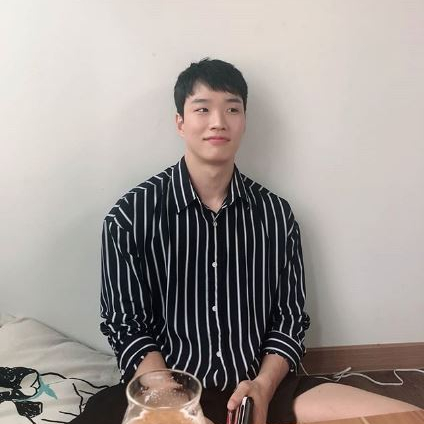  여름아 부탁해의 씬스틸러 김기리가 착용한 타미힐피거시계는?