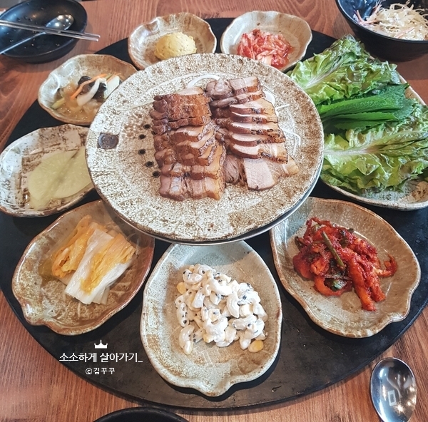  :: 곤드레밥이 맛있는 '대왕 해물문어보쌈' 점심 ::