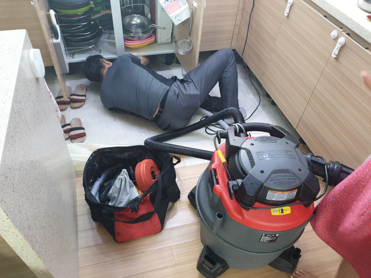  변기막힘/싱크대막힘/각종하수구막힘/변기흔들림 변기재설치  하수구청소하는 곳~~일산.파주.김포.강서구