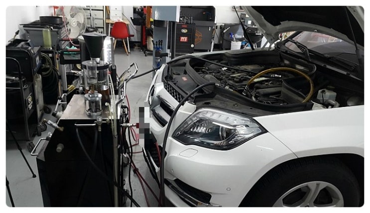  BENZ GLK220 디젤차 합성엔진오일교환 디테일링오일교환시공 잔유제거오일샤워.부천 벤츠합성엔진오일교환 전문점 부영수퍼카