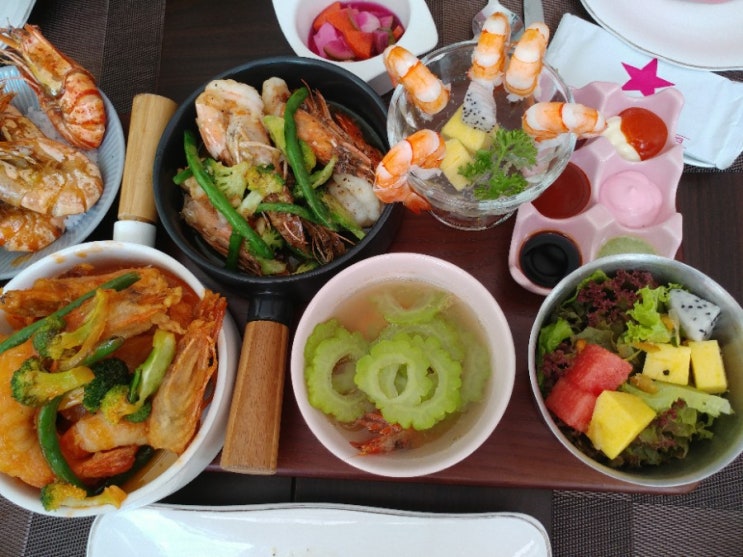  다낭맛집-핑크스타에서 맛본 다양한 새우요리와 파스타