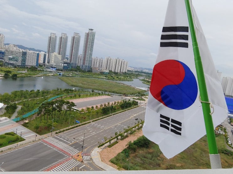  광복 74주년 태극기 게양릴레이 하시죠!!