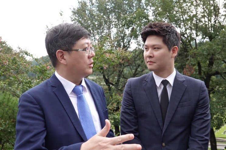  김대중 대통령 서거 10주기, 국립서울현충원 묘소 제막식에 다녀왔습니다.