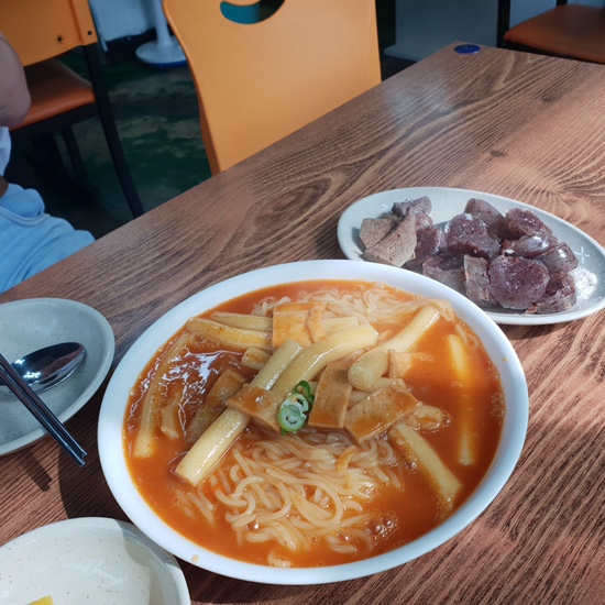  2019년 7월 일상 / 남동공단 떡볶이 / 해돋이 / 안성목장 / 생일 / 킬링이브