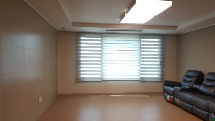  민락동블라인드 남양주커텐 28평 아파트 거실에 블라인드 시공
