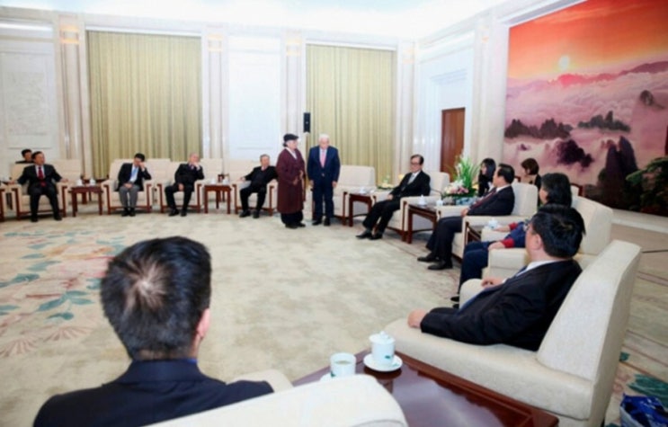  2010, 일민의 중국 방문