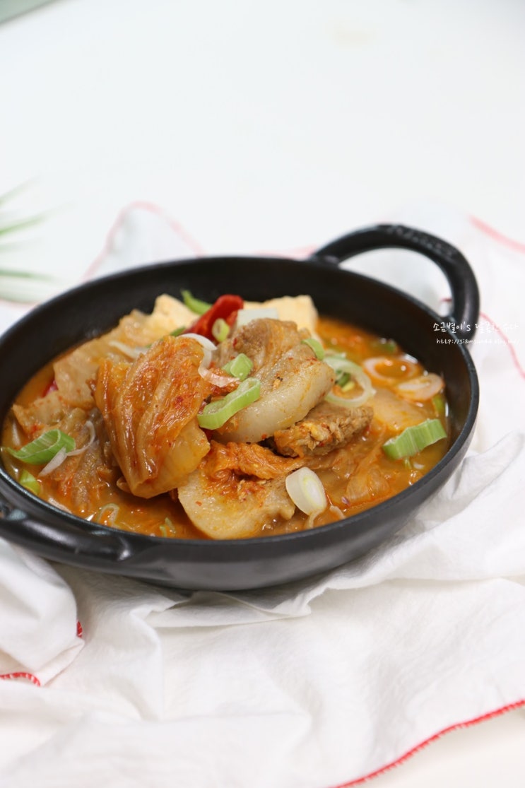  김수미김치찌개 수미네반찬 돼지고기김치찌개 밥두그릇 순삭