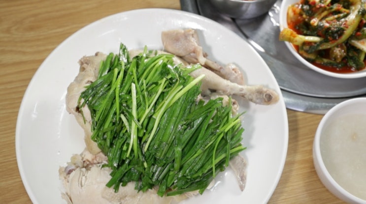 백반기행 한남동 백반집 40년 숯불 돼지불백 삼치구이 불고기 금호동 시장 콩물 오현경 단골 집 남산 언덕배기 콩국수 허영만의 백반기행 이북식 찜닭 약수동 찜닭집 닭볶음탕 메밀막국수 백반기행 한남동 백반집 40년 숯불 돼지불백 삼치구이 불고기 금호동 시장 콩물 오현경 단골 집 남산 언덕배기 콩국수 허영만의 백반기행 이북식 찜닭 약수동 찜닭집 닭볶음탕 메밀막국수