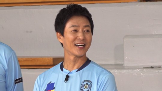  [JTBC] '뭉쳐야 찬다' 최수종, 이만기보다 많은 나이로 눈길