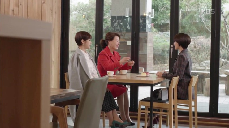  하나뿐인 내편장다야 옷 하나뿐인 내편 윤진이  완전 멋진데요~