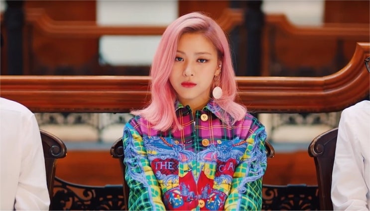  [꼴] 손나은 닮았다는 Itzy 신류진을 보니 한소희 느낌도 많이남~!!