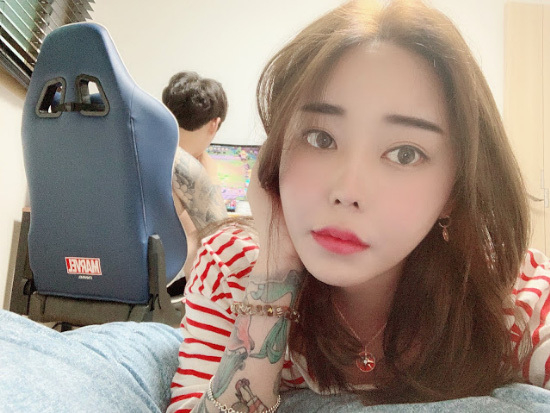 BJ 꽃자 과거 폭로한 정배우 처벌 수위는? BJ 꽃자 과거 폭로한 정배우 처벌 수위는?