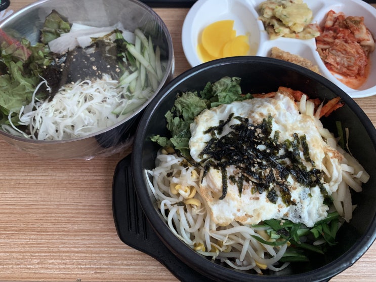  동네 김밥천국 돌솥비빔밥+비빔모밀 꿀맛~
