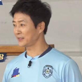 '뭉쳐야 찬다' 김재엽, 이만기, 최수종 출연 나이는? '뭉쳐야 찬다' 김재엽, 이만기, 최수종 출연 나이는?