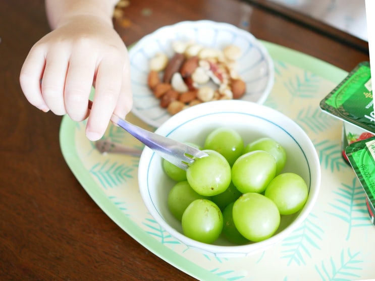  샤인머스캣 망고포도 달콤한 맛에 한송이 금새 뚝딱