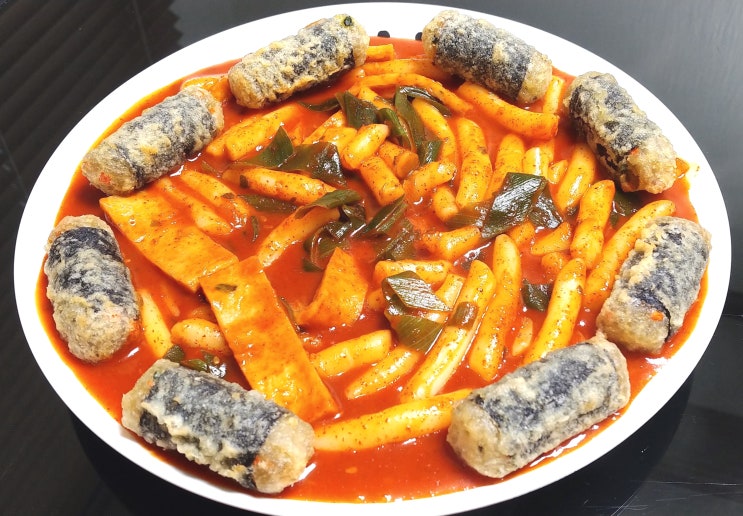  홈플러스 올어바웃푸드 AAF 국민간식 화끈하게 매운 국물떡볶이
