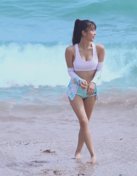 크레이지자이언트 9월호 모델 안지현 치어리더 비키니 수영복 움짤 인스타그램 크레이지자이언트 9월호 모델 안지현 치어리더 비키니 수영복 움짤 인스타그램