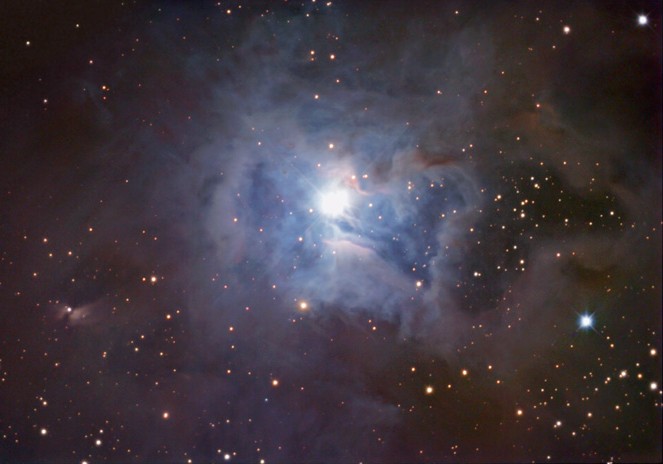  케페우스 자리에 핀 붓꽃, NGC 7023 아이리스 성운