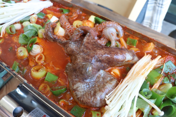  푸짐함에 놀란 제주 신화월드 맛집