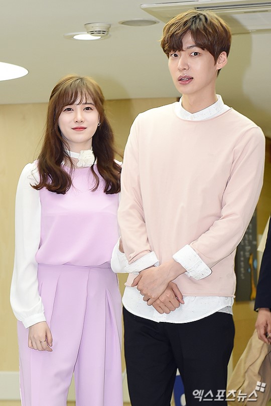 "안재현이 원해"…구혜선, 이혼 폭로글·문자 내용 SNS서 돌연 삭제 "안재현이 원해"…구혜선, 이혼 폭로글·문자 내용 SNS서 돌연 삭제