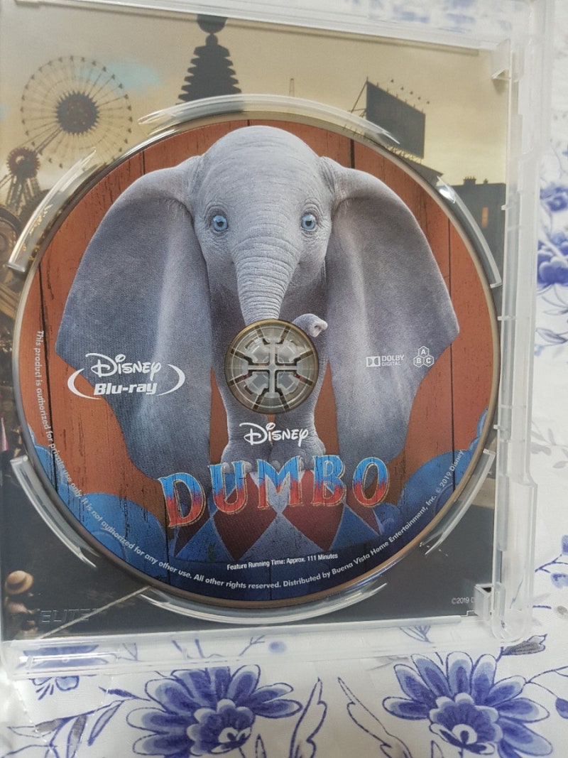 팀 버튼의 덤보 (Dumbo, 2019) 블루레이 : 네이버 블로그, image size:800x1067