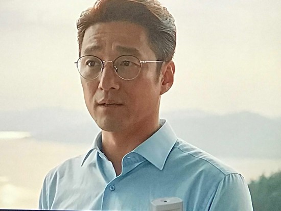  60일 지정생존자 15회 줄거리 리뷰/ 전박찬 김실장 체포/ 자신이 VIP라고 지진희에게 말함/ 배종옥 함정이 되어서 김실장 체포/ 최재성 쿠테타 세력 제압 압송