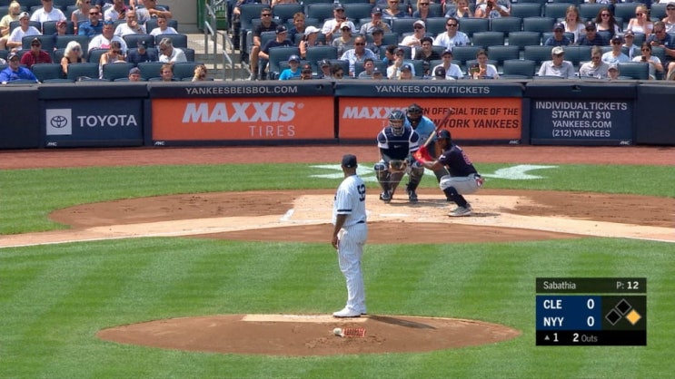 MLB-악동 야시엘 푸이그, 리틀리그 타자의 코미디 타격자세 흉내 ㅋㅋㅋ.