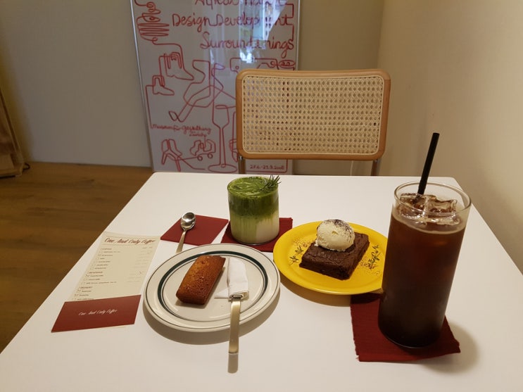  이대 카페. 원앤온리 커피 One and Only Coffee