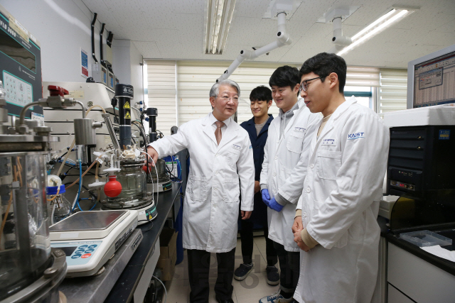  [발언] [세바우] 생분해성 플라스틱이 대안..2% 부족한 기술·경제성 해결 관건. (서울경제, 2019.08.19)