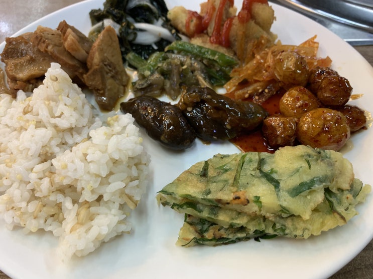  점심뷔페 새로운 곳을 찾아 떠나서 발견한 맛집!?