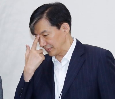  조국 딸 사태, 조국 사퇴해라 vs 노노사퇴