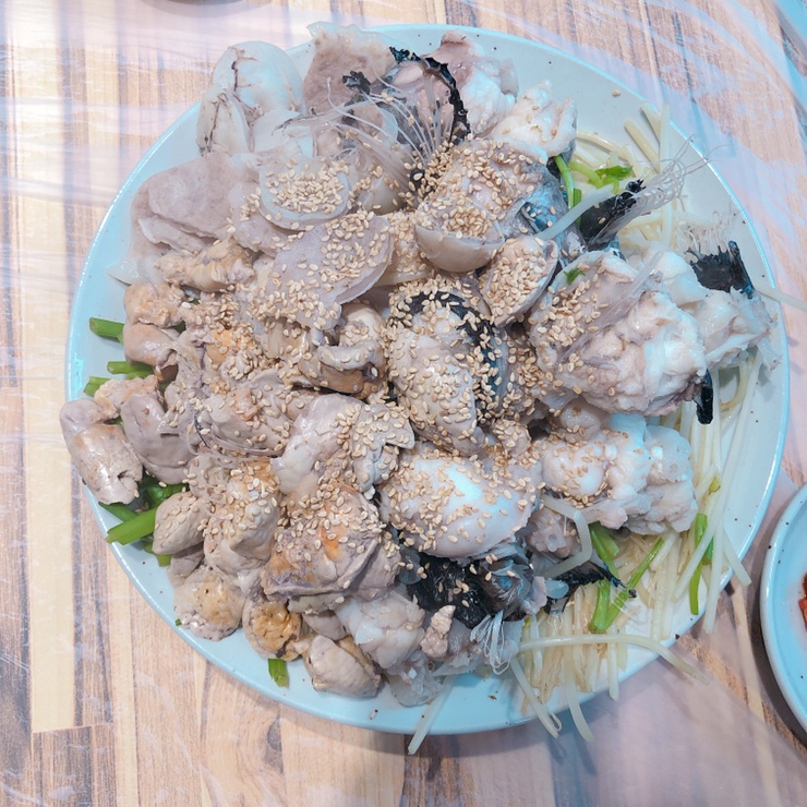  마산아구찜거리 창동초가집 아구수육 괜찮네 회식장소로도 추천