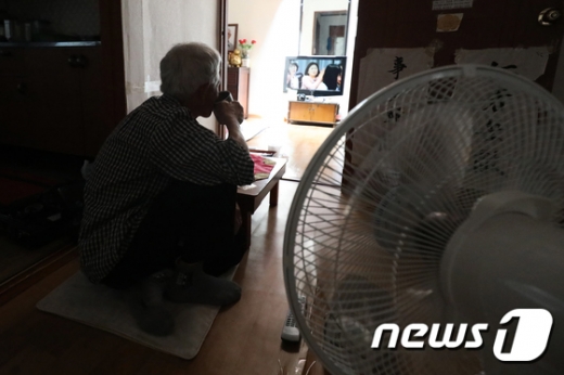 고령자에 버거운 보험금 청구… "지정대리인제 필요" 고령자에 버거운 보험금 청구… "지정대리인제 필요"
