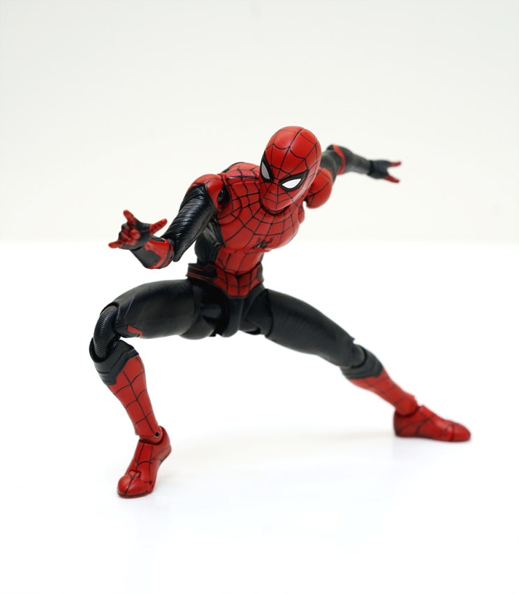  SHF 스파이더맨 파프롬홈