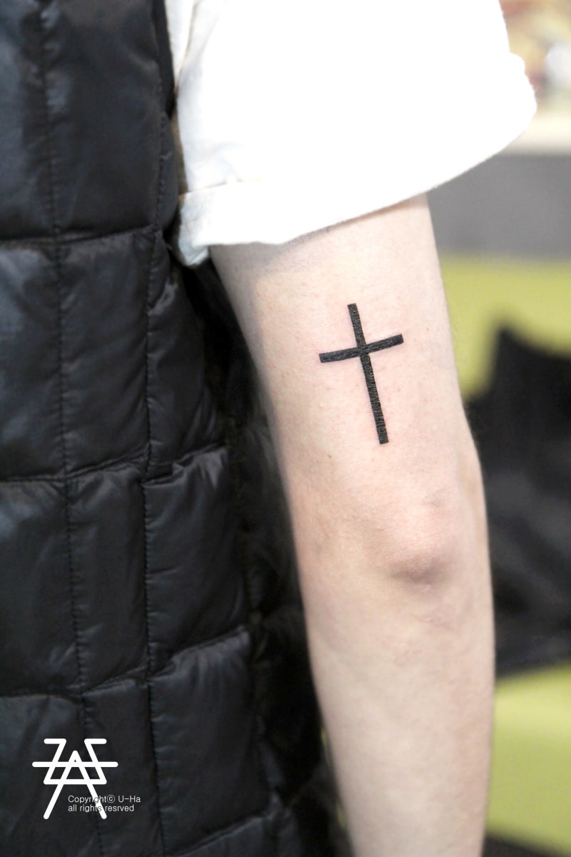 부족 문신 팔 밴드, 십자가 스톡 벡터(로열티 프리) 35144953 | Shutterstock, image size:800x1200