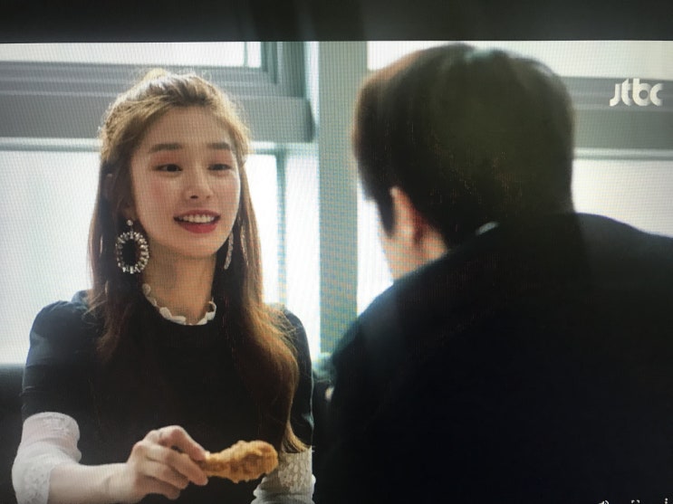 JTBC 멜로가체질 4화 보고 드라마에 나온 BBQ치킨 먹방