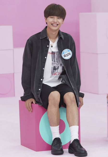 아이돌룸 예쁘장한 구오즈 리더 육성재 영민 광민 틴탑 리키 모델 백경도 옷 신발 모자 64회 아이돌룸 구오즈 뜻 입단 조건 연예계 95년생 절친 모임 2019년 8월 20일 방송 아이돌룸 예쁘장한 구오즈 리더 육성재 영민 광민 틴탑 리키 모델 백경도 옷 신발 모자 64회 아이돌룸 구오즈 뜻 입단 조건 연예계 95년생 절친 모임 2019년 8월 20일 방송