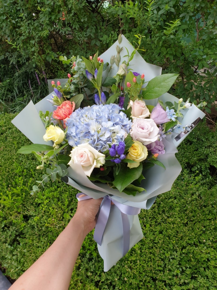  [을지로입구꽃집, 명동꽃집] 에리카 플라워에서 만든 예쁜 졸업식 꽃다발