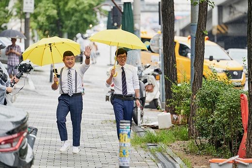 '유퀴즈온더블럭' 유재석 조세호, 한남동 '독서당로'서 자기님들 만나다