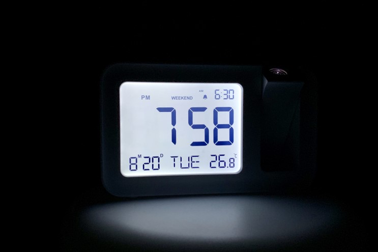 개봉기 / 무아스 스마트빔 프로젝션 시계, 자다깨면 누워서 시간 확인하세요!!