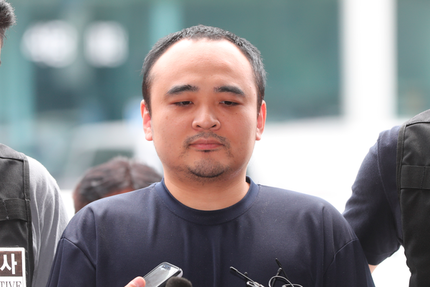 "흉악범이 양아치 죽인 것…반성 안 해"…'한강 훼손 시신' 장대호 얼굴 공개 "흉악범이 양아치 죽인 것…반성 안 해"…'한강 훼손 시신' 장대호 얼굴 공개
