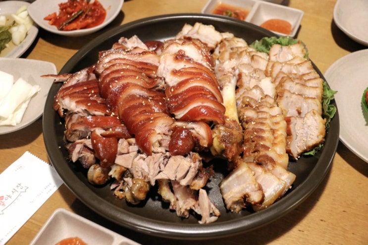  <춘천 족발 맛집 : 족발야시장> 새로오픈한 존맛탱 족발보쌈 맛집